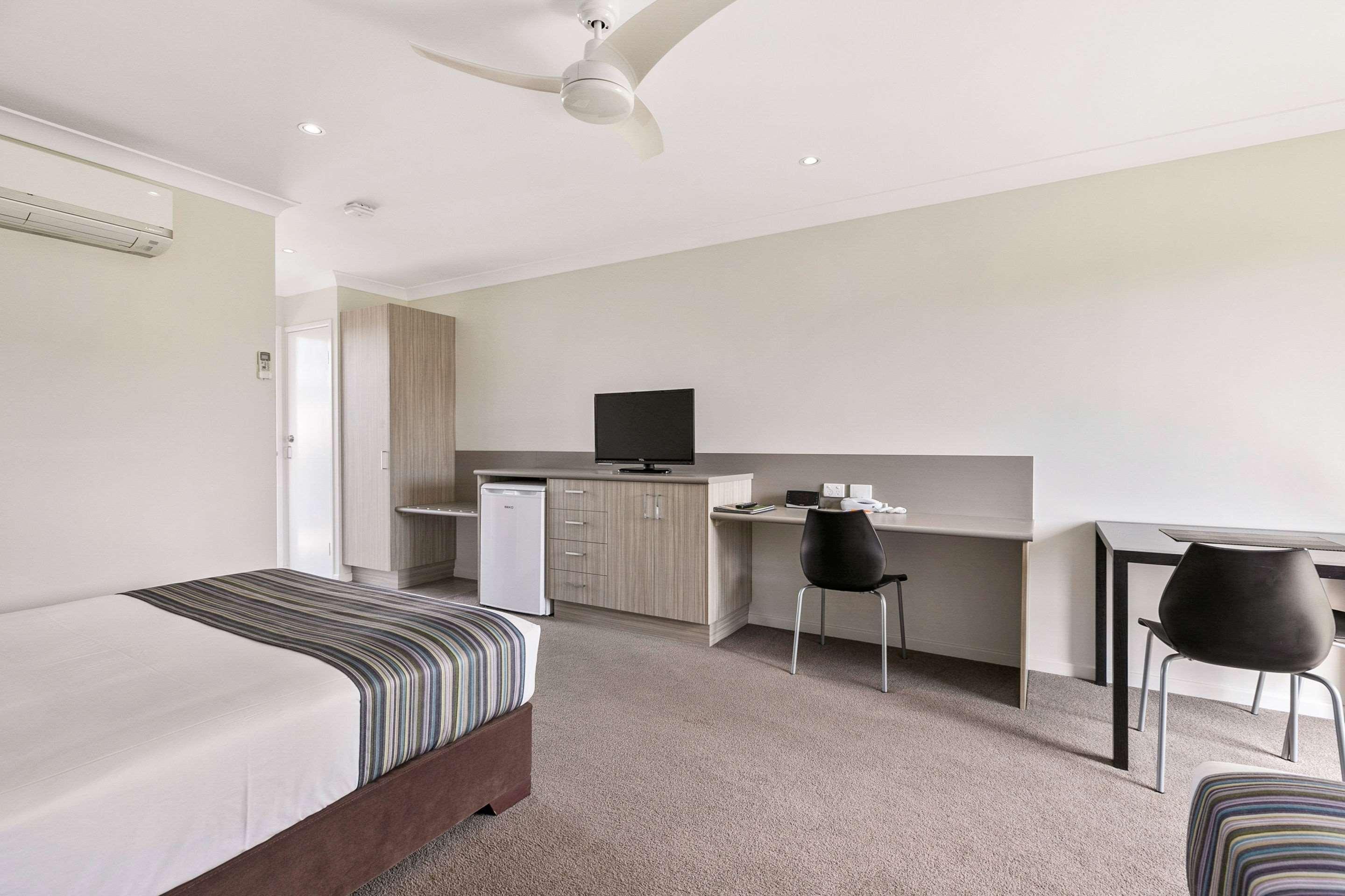 Beachside Boutique Motel Mackay Exteriör bild
