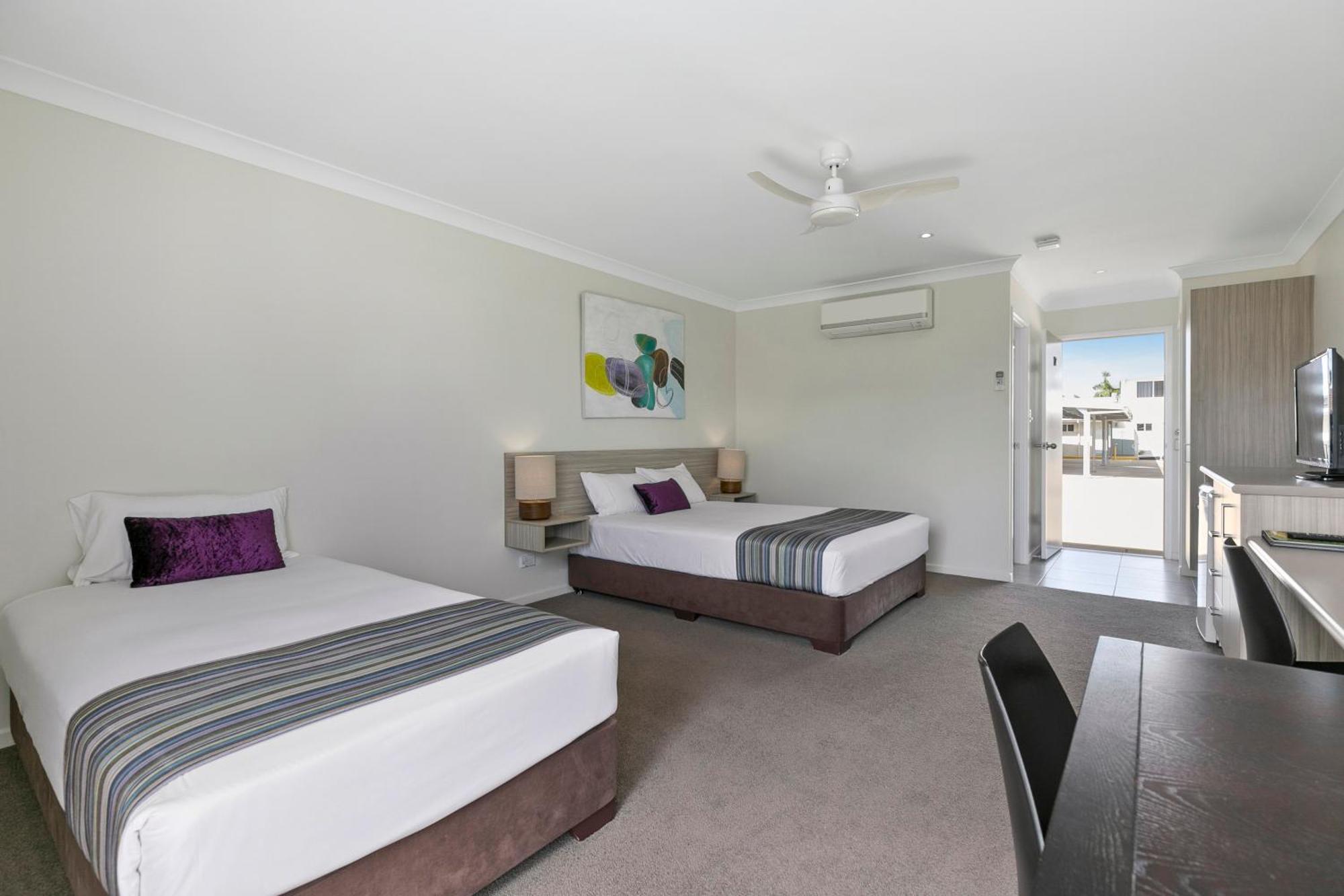 Beachside Boutique Motel Mackay Exteriör bild