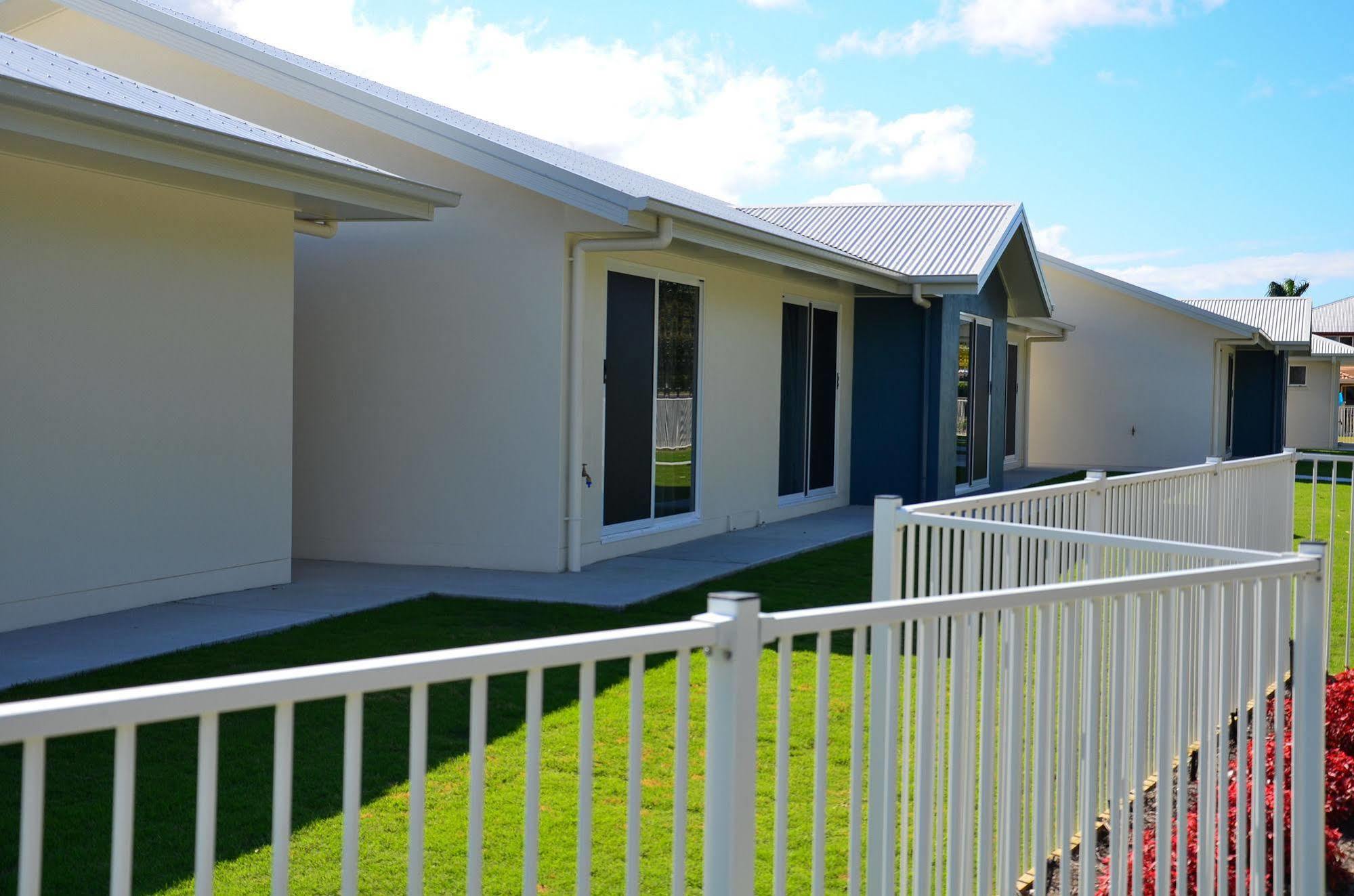Beachside Boutique Motel Mackay Exteriör bild